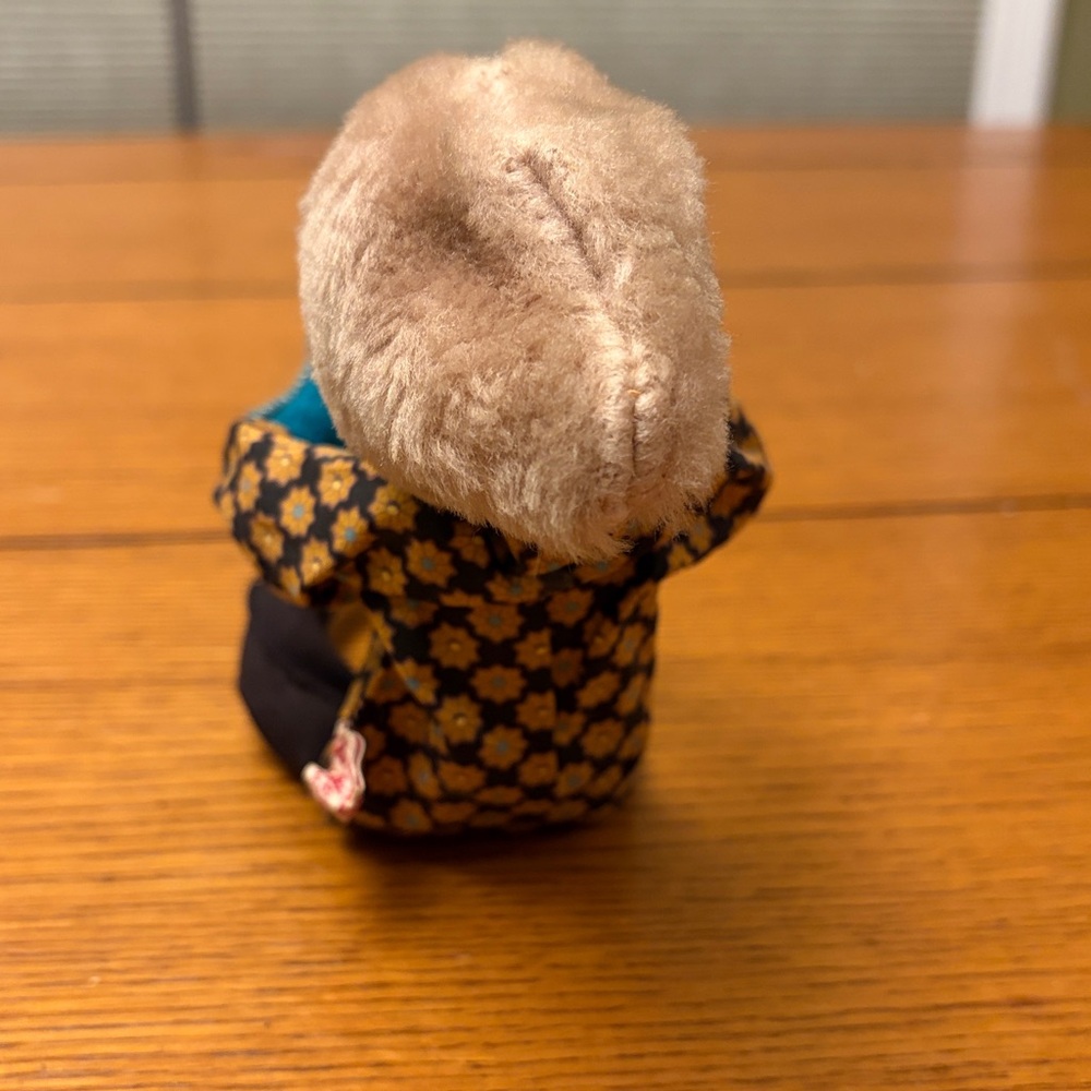 Annalee Doll - Picture 4 of 7